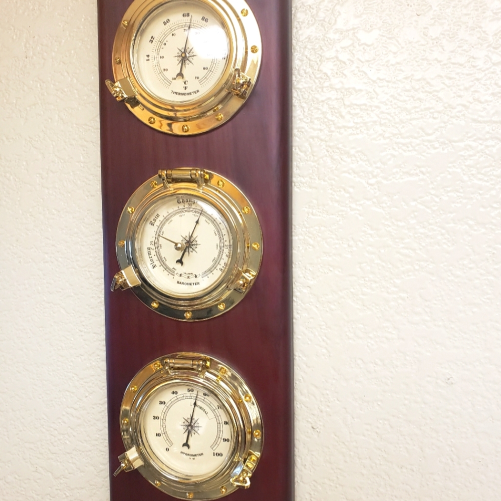 Hanging Weather Station - Thermometer, Barometer, Hygrometer
